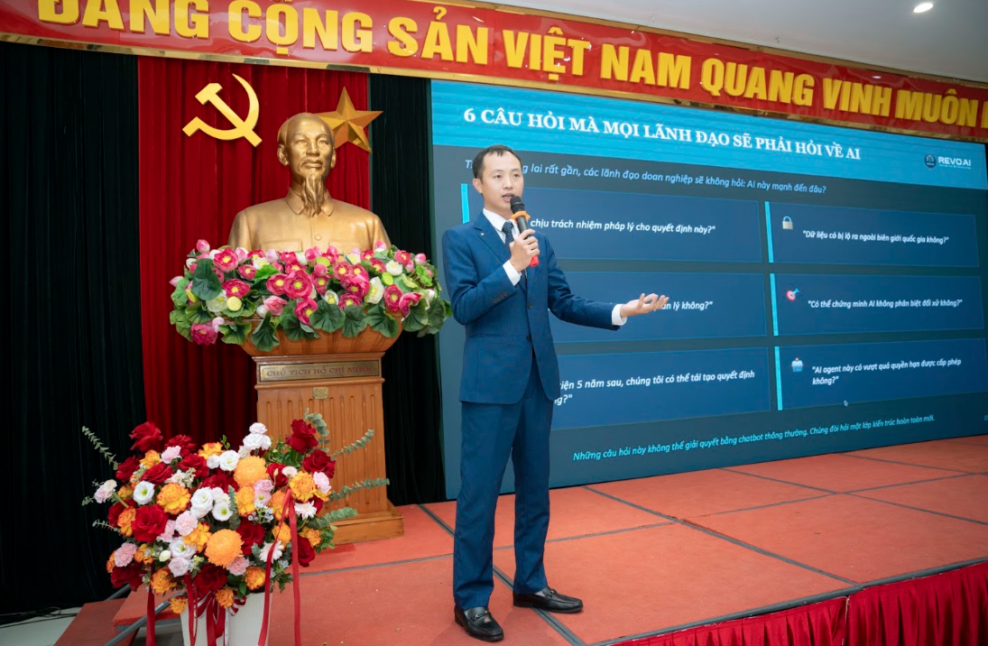 Chuyên gia REVOAI trình bày 6 câu hỏi lãnh đạo phải hỏi về AI